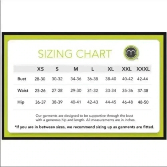 MOXIE Cycling Medium Iris Color Block Print Tee NEW
NWT - Picture 3 of 5